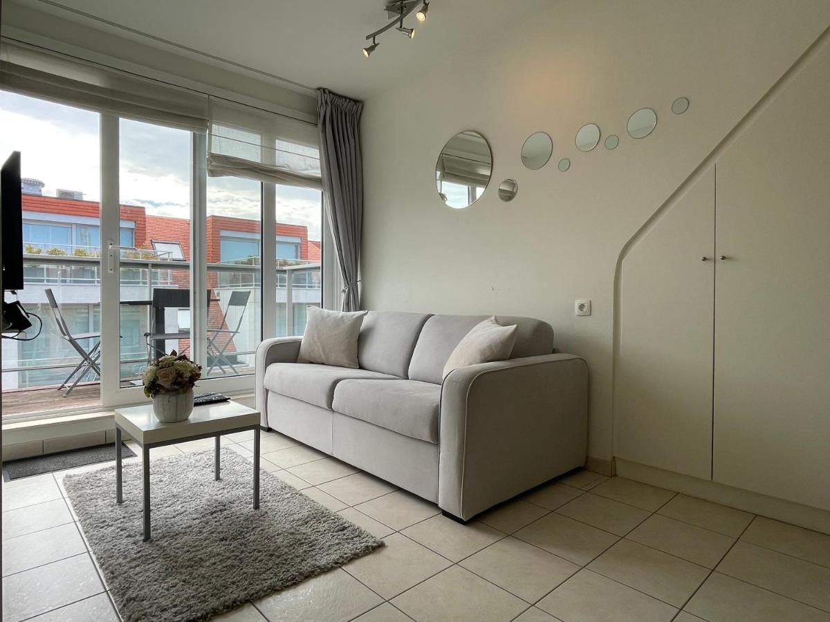 Penthousestudio Gaudi Met Zonneterras En Zicht Op Zee Apartment Нюпорт Екстериор снимка